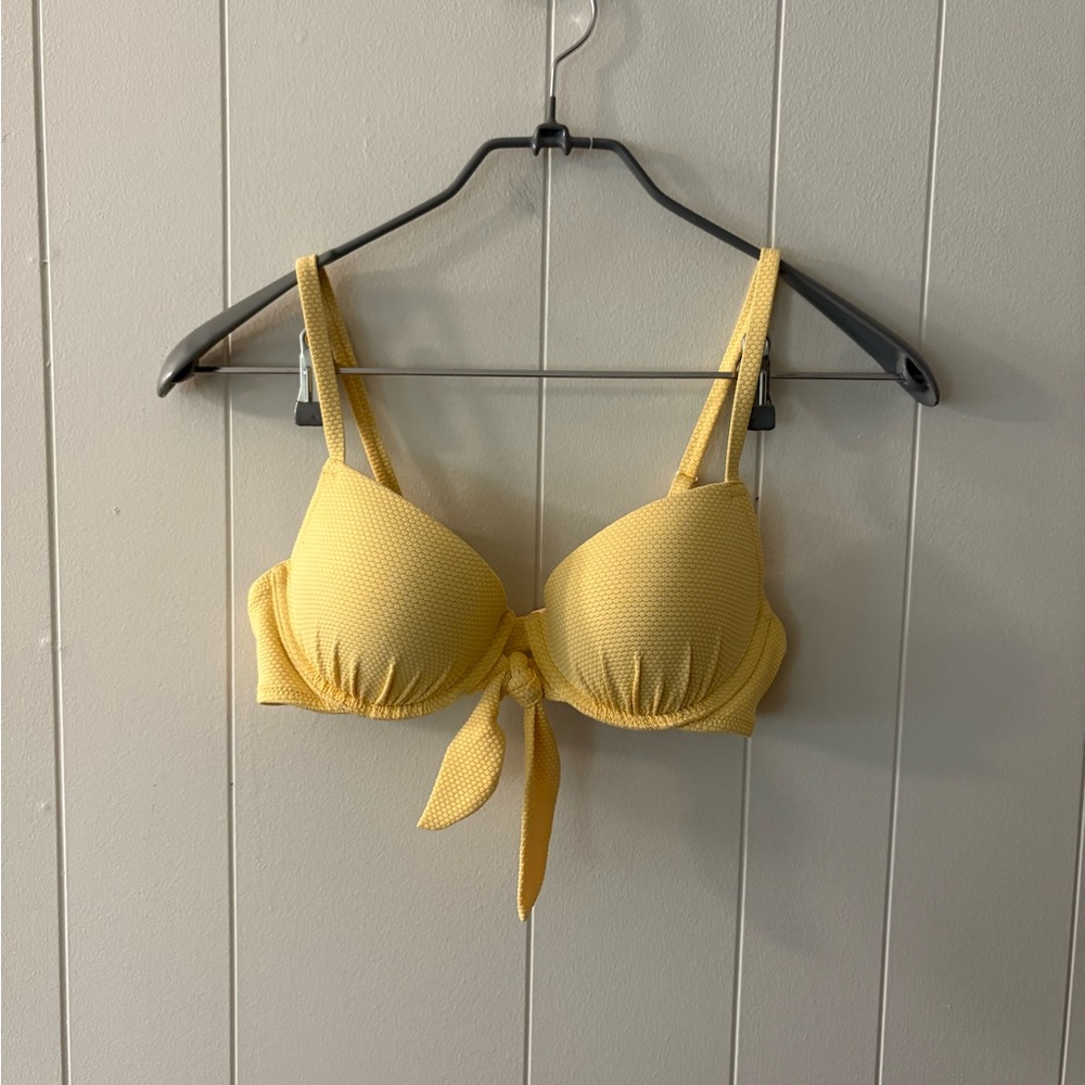 Target Yellow Bikini with Tie-Front Detail 34B Swimsuit Top beach vacation